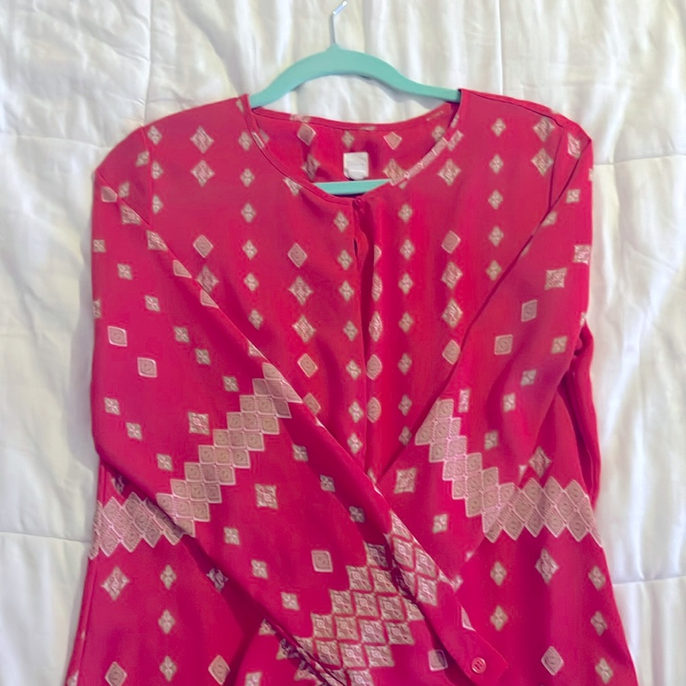 Magenta pattern blouse
